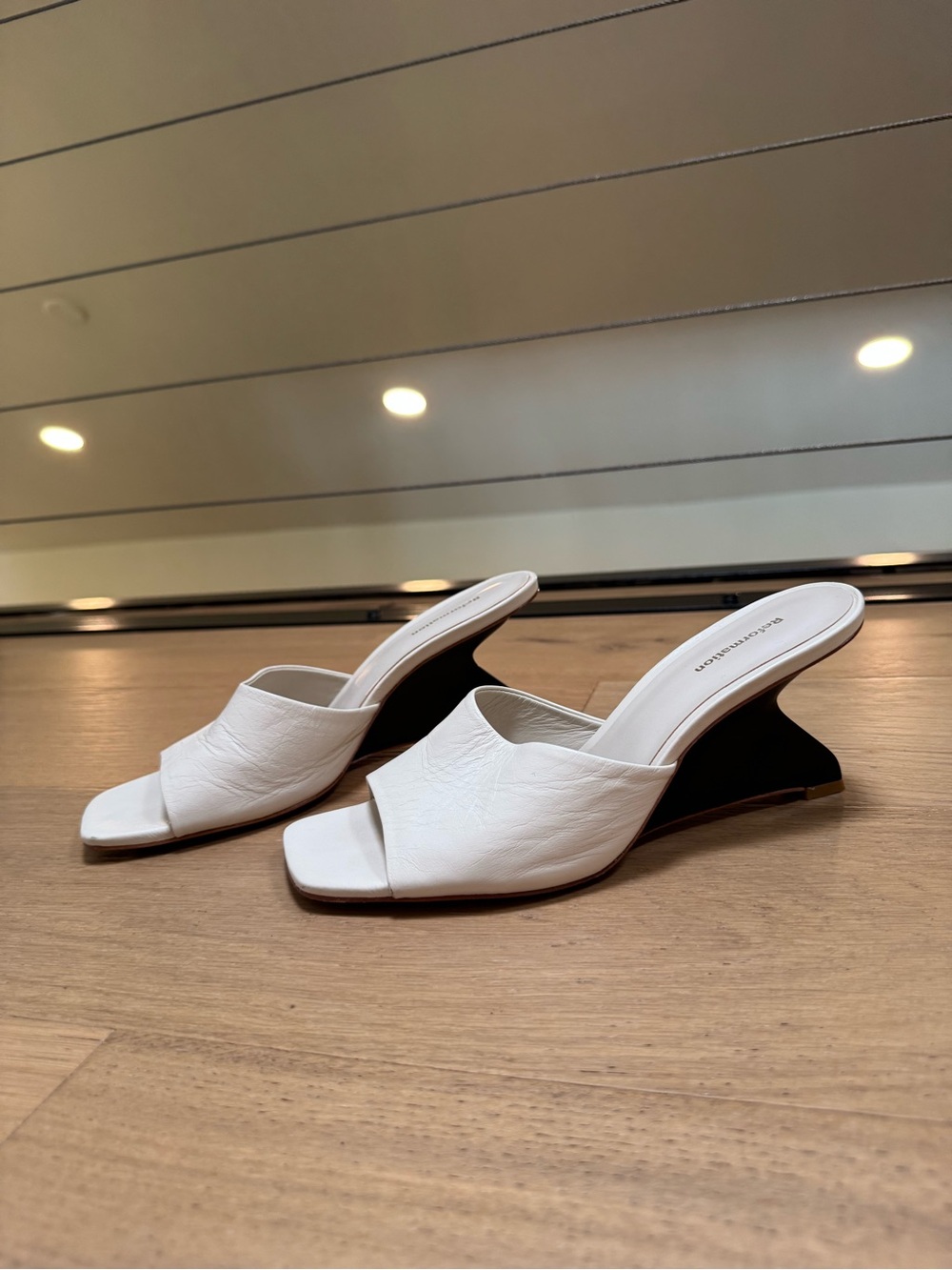 Reformation 7.5 off white Open-Toe Mule Heels